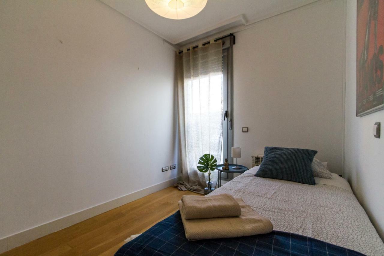 Luminoso, Moderno Y Amplio En Madrid Rio I Parking Apartment Exterior photo
