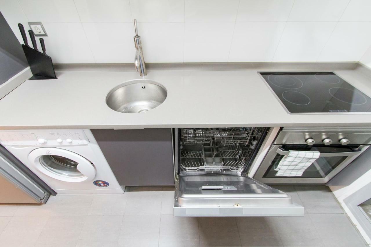 Luminoso, Moderno Y Amplio En Madrid Rio I Parking Apartment Exterior photo